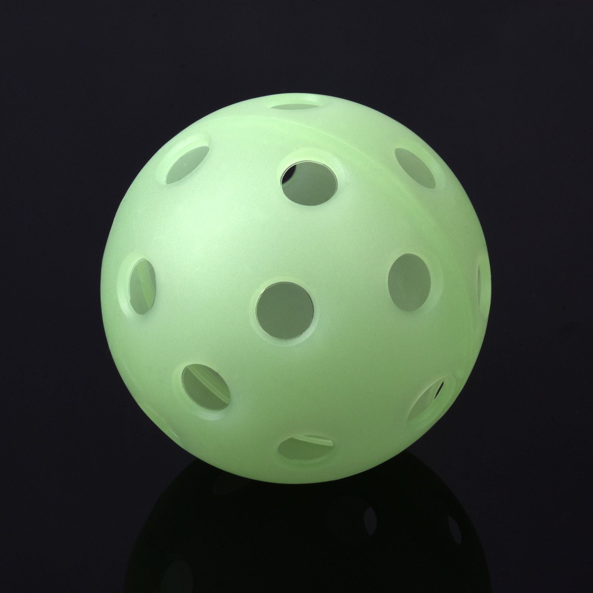 Outdoor Pickleball Balls – 40 & 26 Hole Options for All Courts