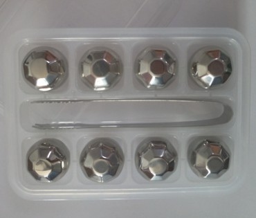 Reusable Whiskey Chilling Stones Set – No-Dilution Drink Cooler